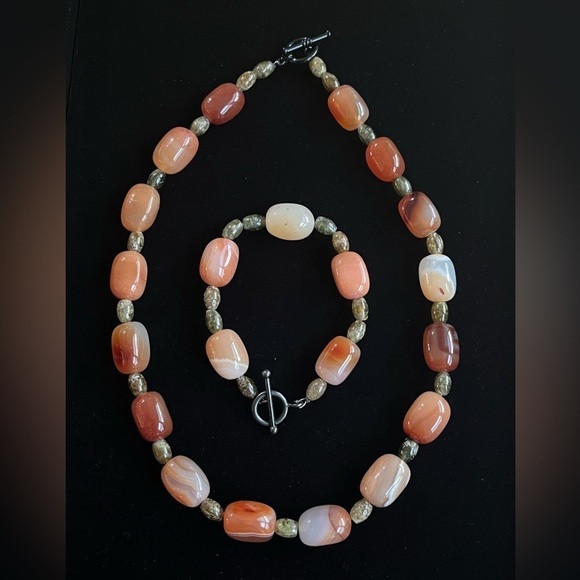 Artisan Chunky Genuine Carnelian and Labradorite Necklace and Earing Set - Picture 1 of 8